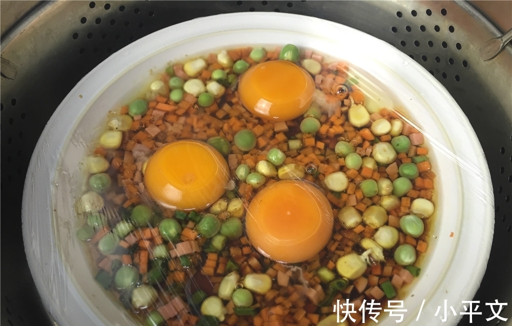 煎饼|鸡蛋最新做法,不煮不炒不煎饼,3个鸡蛋搁锅里,饭菜都有了