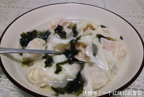 便可|自制馄饨时,掌握1点小技巧,馄饨皮薄馅大,馅香皮软还爽滑