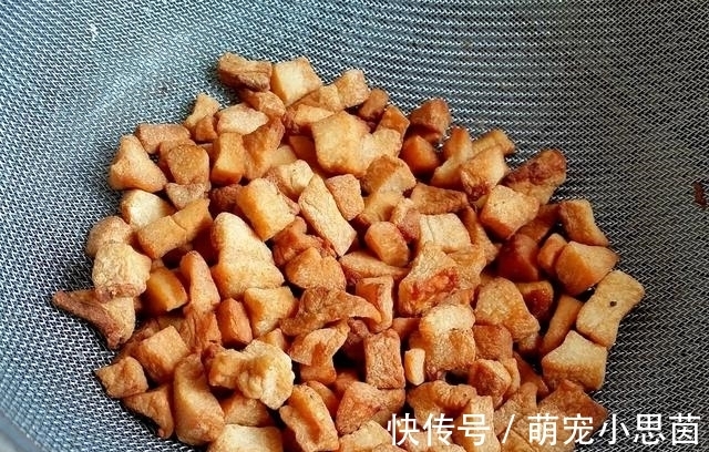 “猪油渣”到底能不能吃?听听营养专家怎么说,原来很多人都不懂