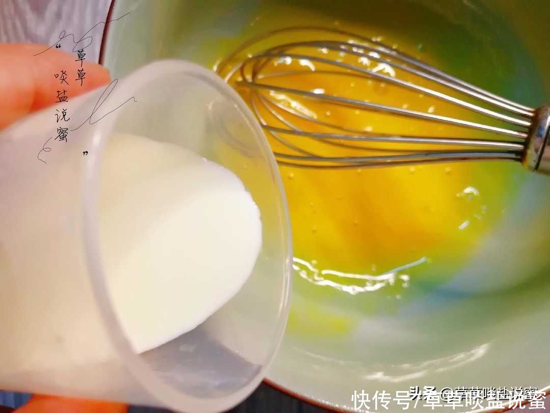 搅拌均匀|做什么蛋糕？蛋奶酥比蛋糕更容易上手，而且口味更香酥
