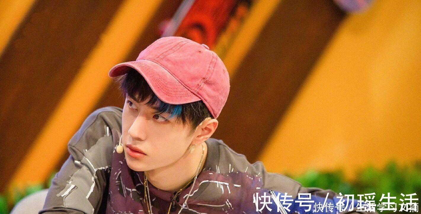 陳飛宇|李現(xiàn)、王一博、羅云熙、鄭業(yè)成、汪蘇瀧、陳飛宇、許凱的娛樂消息