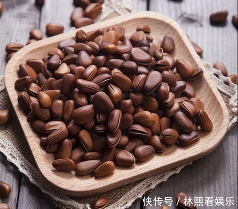 这种小小的“长寿果”，肝血不足，腰痛头晕要