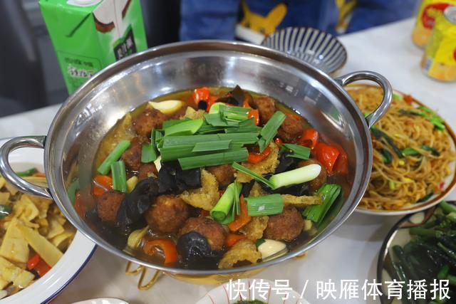 肉丸子|年夜饭拒绝假精致，既要丰盛又要美味，照着我的做不翻车