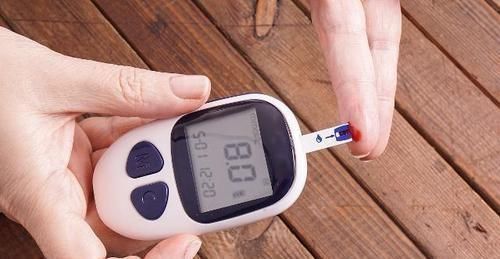 血糖高的人,睡觉时身体可能会发出求救信号,出现一个也别忽视