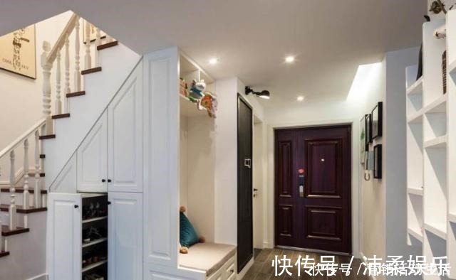 案例|入户没人放鞋柜了,太不实用!不如学着设计一排柜,一进门贼漂亮!