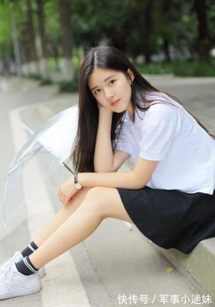 额头|女生脸上若有这8个特征,就是男生最爱的初恋脸,中2个就很美