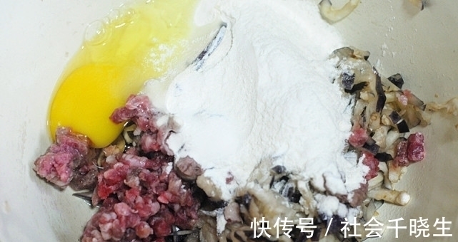 早餐饼|立秋前后,早餐多吃此一款!2块钱做一锅,润肺止咳体质强!