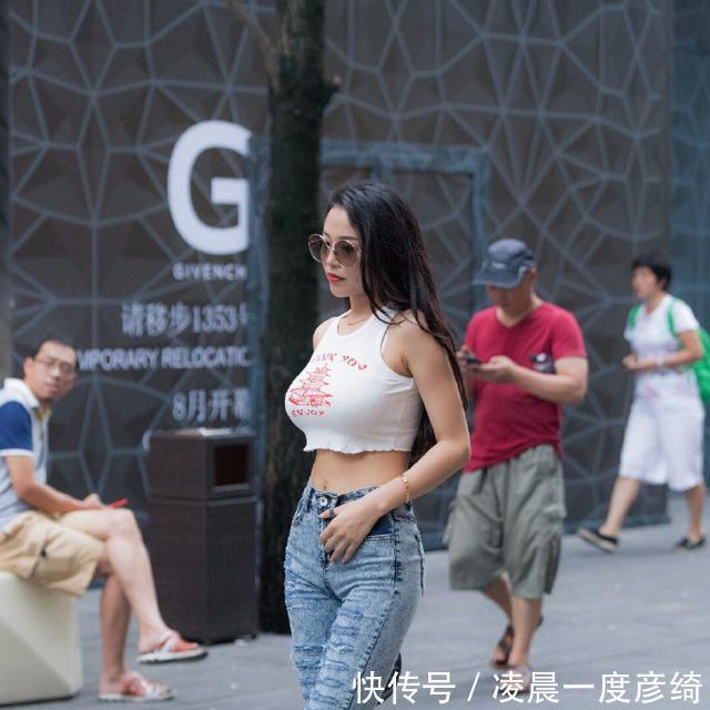 搭配|优雅别致的打底裤穿出赏心悦目的优雅,尽显简约的气质感