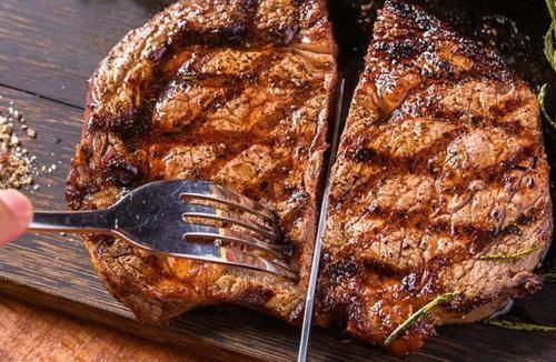 全熟牛排|吃牛排时服务员问“几分熟”,老手都这样回答,不懂可能被人笑