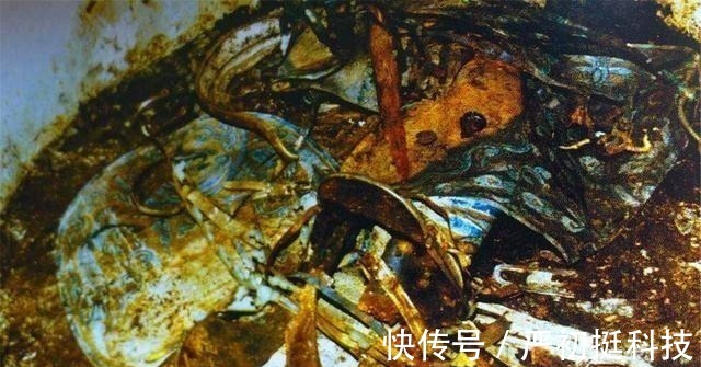 陈国公主$内蒙发现18岁辽公主墓,打开棺盖的一刹那,考古队瞬间热泪盈眶