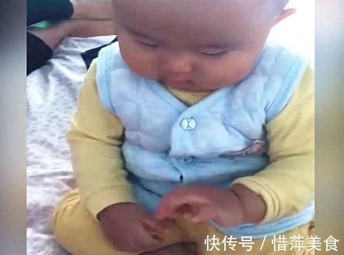 奶奶|孙子想拿奶奶手机玩,奶奶一巴掌打过去,下一秒孙子的反应太逗了