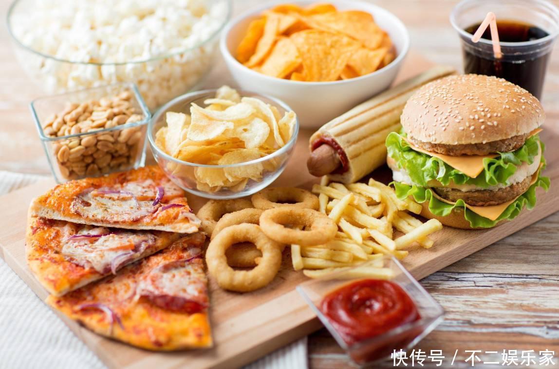 食物|5种损害大脑的食物,潜伏在每个人身边,尤其第一个老人要注意!