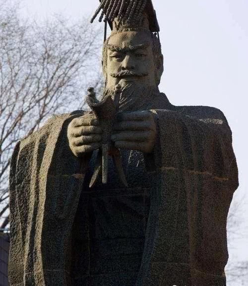 辞官|大臣因功绩太高主动辞官,皇帝却说:不用担心,我不敢杀你