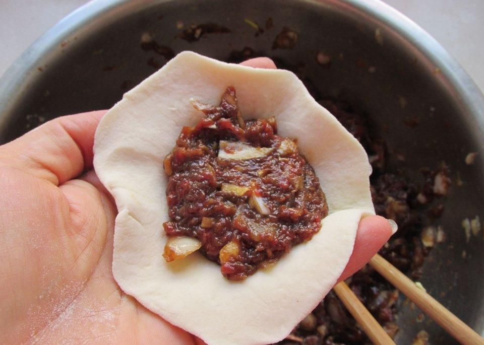 包子|蒸包子冷水上锅还是热水上锅？这些做对了不萎缩不塌馅，暄软好吃