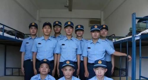 父母|家人想让自己去军校读书,但是自己不愿意去,怎么办?看看过来人怎么分析!