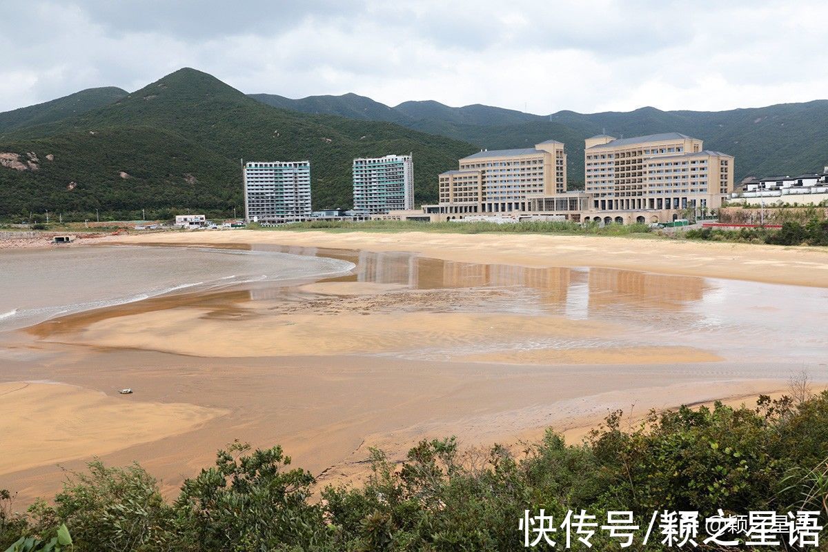 别墅群|东海岸那么多免费沙滩，高档海景别墅群，喜来登酒店建了十多年