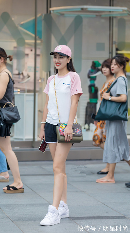 飙升 清新时尚,个性十足的搭配参考,让你气质飙升,赚足回头率