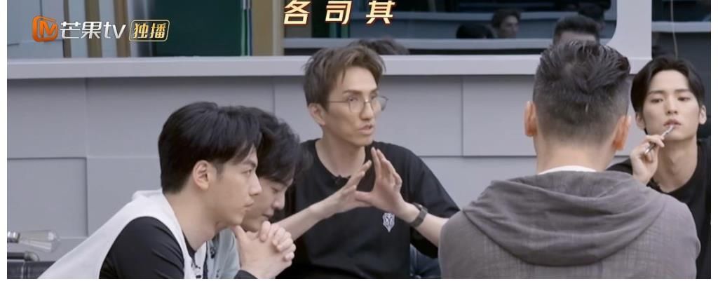 出局|《披荆斩棘》淘汰机制磨人,黄贯中陈小春自愿出局,赵文卓想退赛