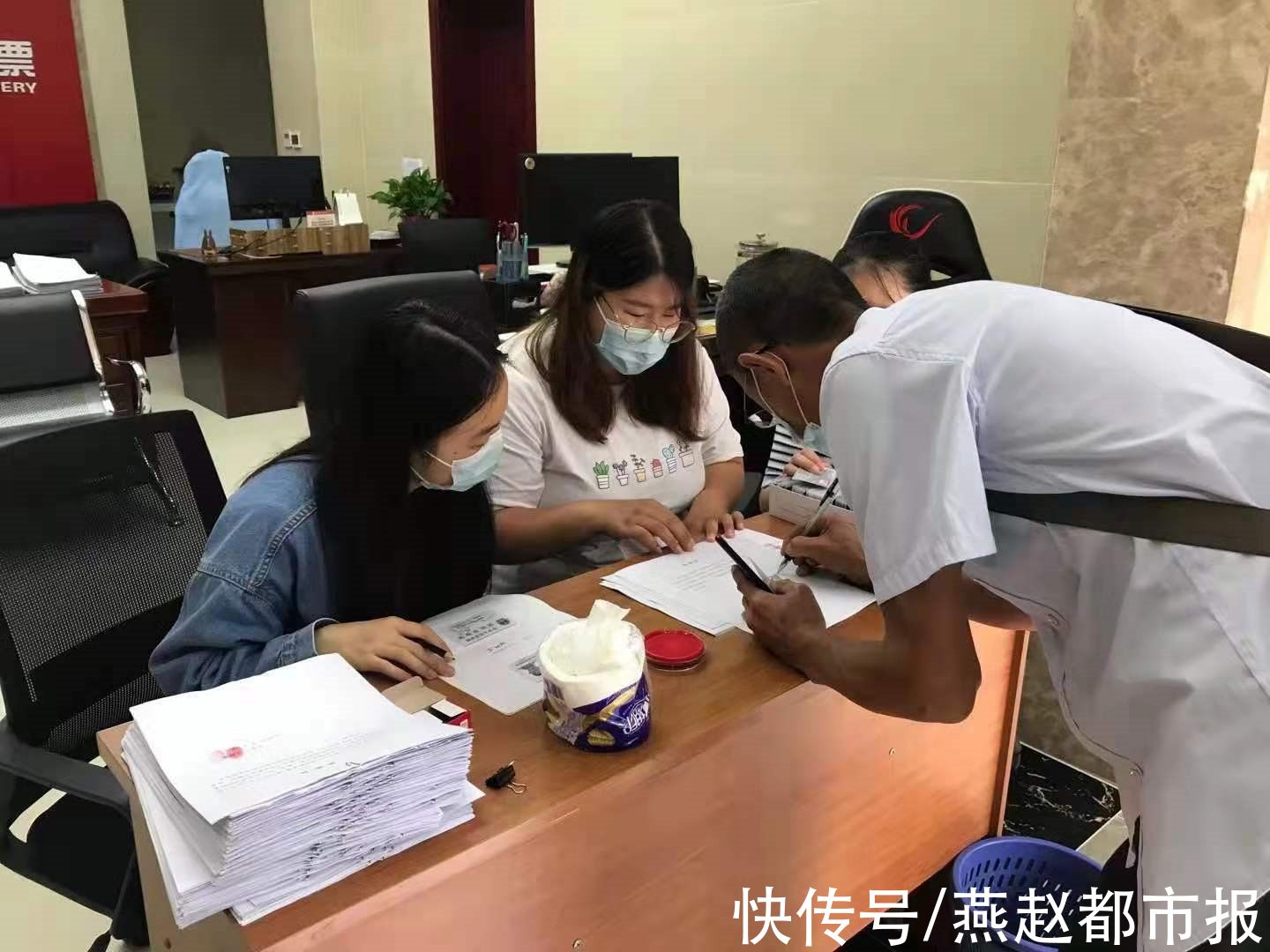 助学金|石家庄福彩助力466名寒门学子圆梦大学