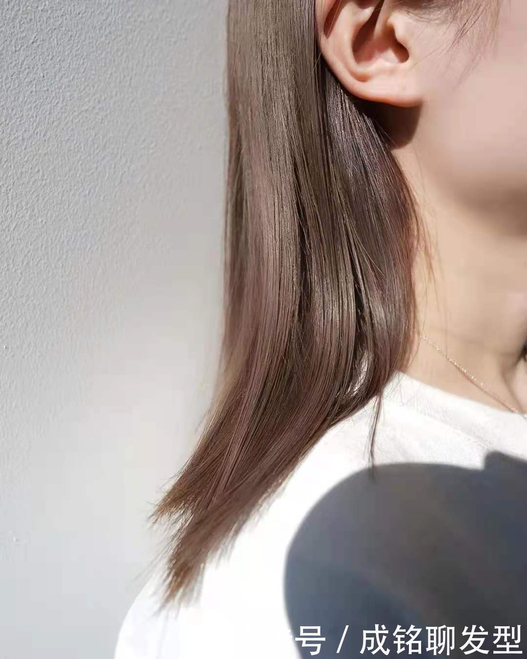 不用“漂色”不用“退色”,黑发一步染到位的生活色,显白又高级