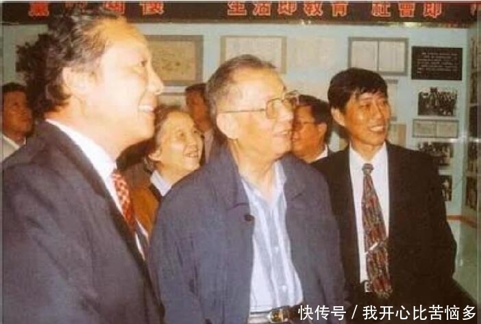 书法$原国务委员张劲夫书法不俗,大字浩瀚厚重苍然,小字却不尽如人意