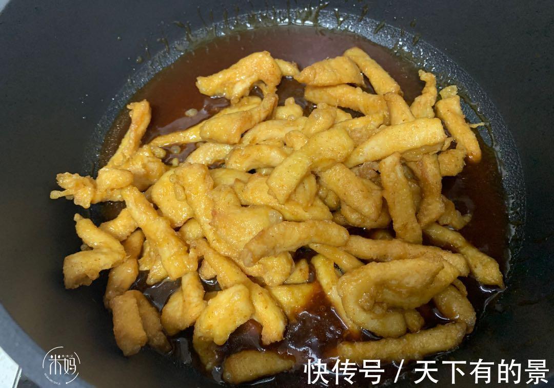 鸡胸肉|鸡胸肉别只会水煮,试试这做法,酸甜开胃,吃着超过瘾