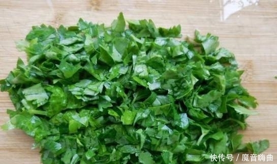 好吃|鸡蛋不要再炒西红柿了,这么做超好吃,常吃清热解毒降三高!