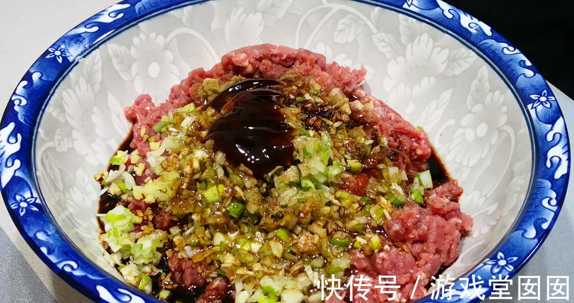 牛肉饺子最好吃做法,鲜香十足不油腻,汤汁饱满超好吃,太香了!