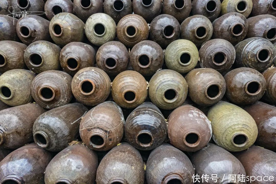 绮园|在绮园商业街旁边,有个院子专门用来酿酱油,还是海盐的老字号