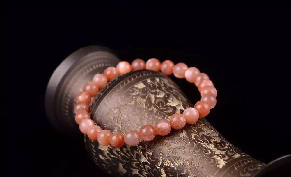 月光石 8种珠宝界特有的光学效应,又美又神奇,能认识一半都算行家啦!