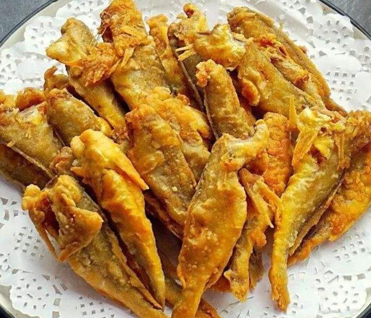 烧熟后放入|准备这6道炸货,越吃越香年味更浓,来客也不慌不忙