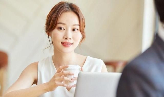 汲取|妇科主任:上了岁数的女性,还天天吃这三样东西,皱纹能不多吗?