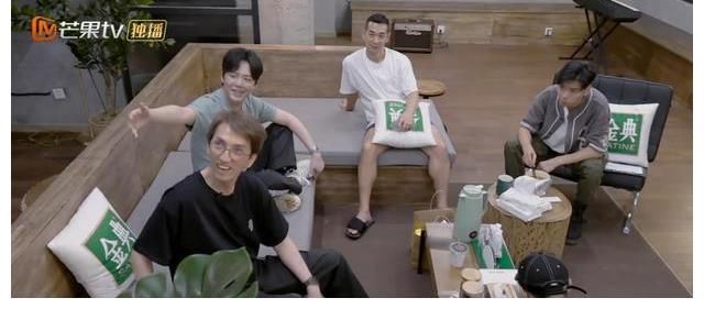 全网|《披荆斩棘》林志炫频放大招,上演大师级精神盛宴,打动全网观众