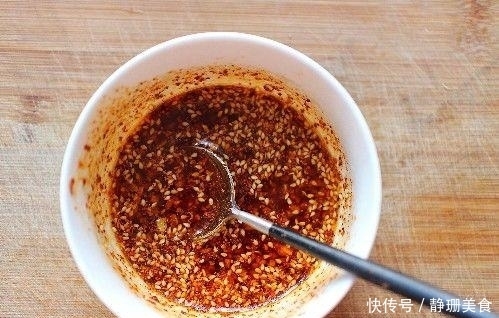 简单|好菜缺蘸料?教你调制万能蘸料,蘸啥啥香做法还简单