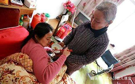 月子饭|“有毒的”月子饭,毁了多少宝妈的“健康”,很多产妇都在吃