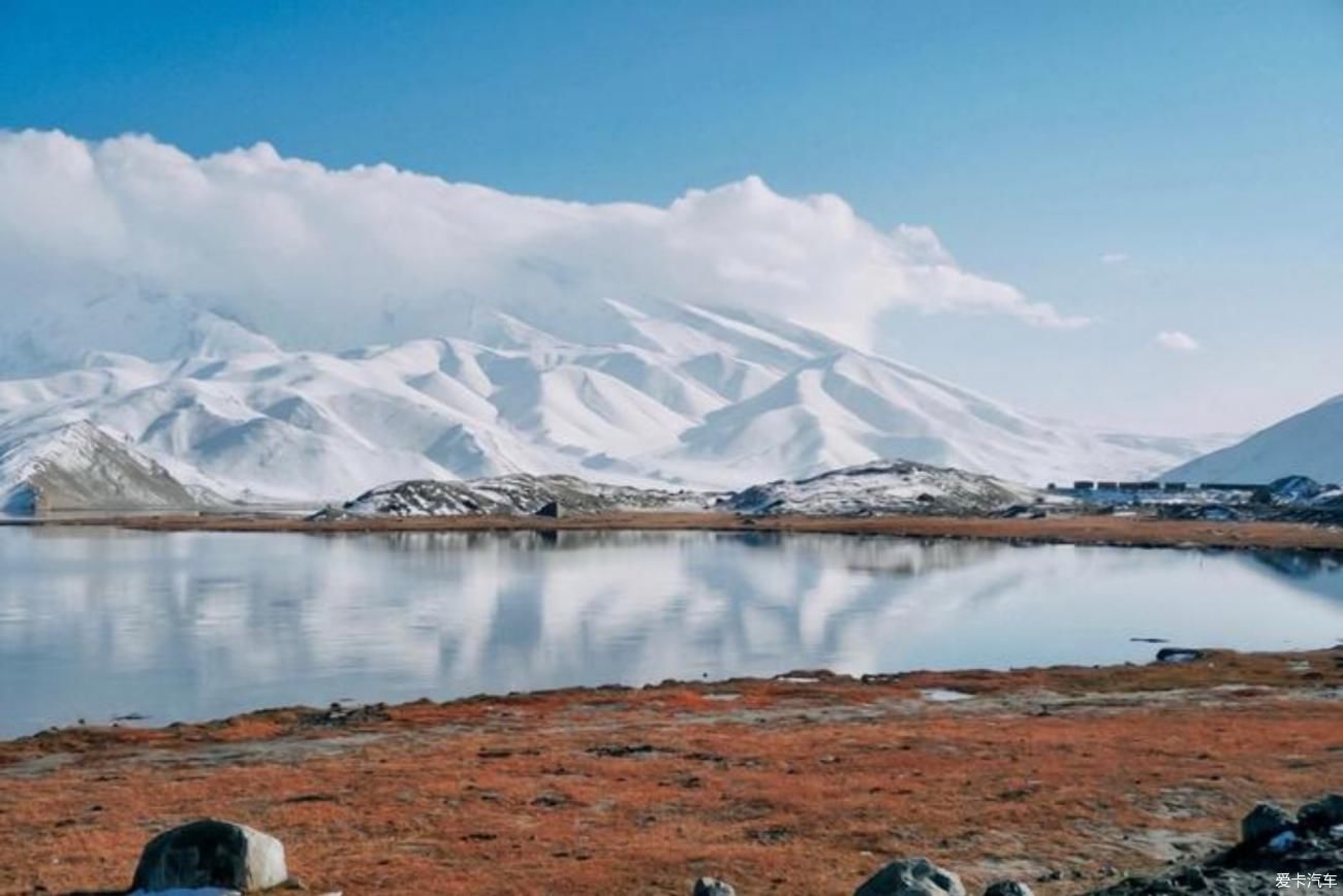 闪闪发光的雪山梦境