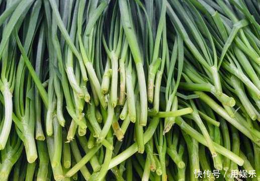 鲜香|做韭菜馅饺子,别再乱调馅了,调料只需这3样,韭菜鲜香不出水