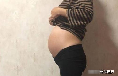 女人|怀孕后,为什么有的不显怀,有的肚子却那么大?看完你就知道了!