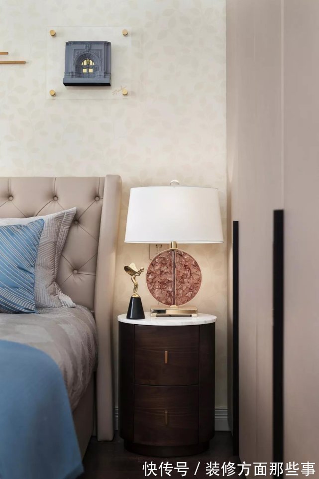 罗马柱|122平代风四居室,有一层恰到好处、不过于浓郁的浪漫情调