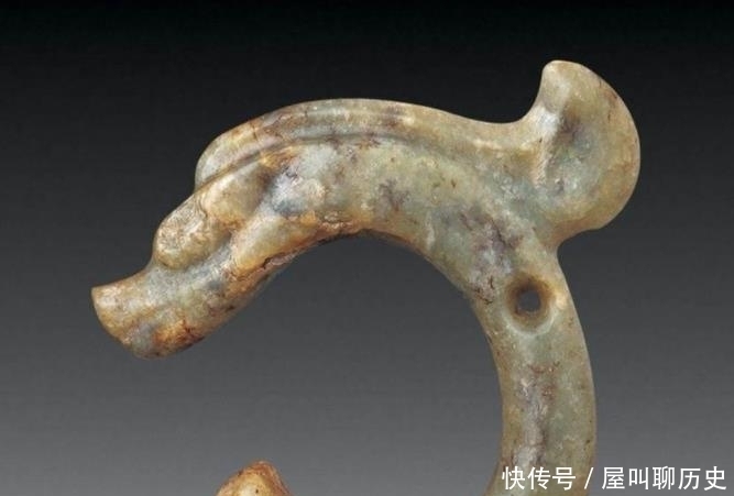 玉猪龙|4名考古工作人员被抓，一个玉器转手320万，认罪：知道这个最值钱