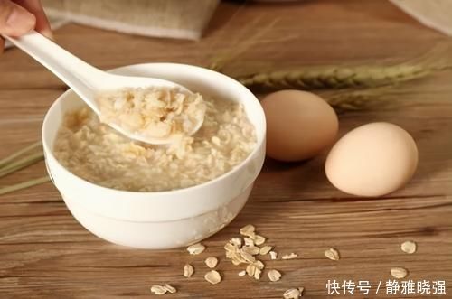 早餐和晚餐,应不应该吃燕麦加牛奶?为什么有人说热量大?别瞎吃