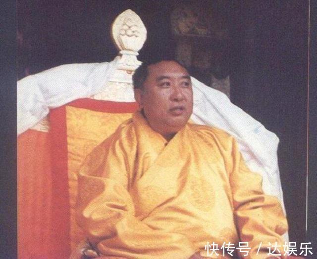 李洁@不负如来不负卿!十世班禅破例娶妻,圆寂后妻子仍对其念念不忘