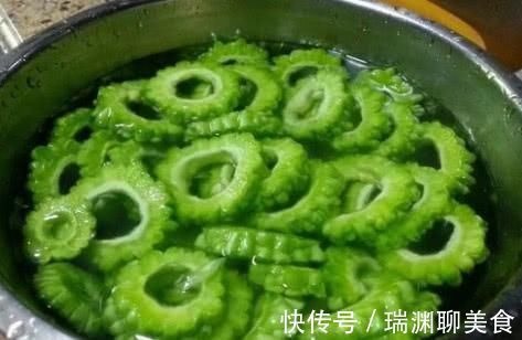 菠菜|这4种常见的蔬菜，不管再偷懒，为了健康“焯水”不能少