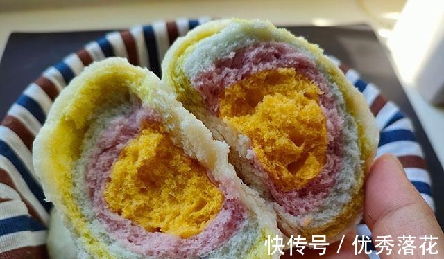 紫薯|馒头别做老一套，这几样蒸熟加在面粉里，营养又好看，孩子好喜欢！