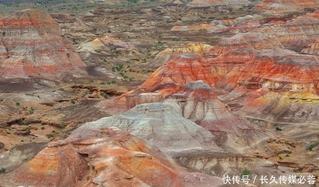 中年|新疆重新开放,国内秋季颜值巅峰全在这条线上,国庆自驾正合适!