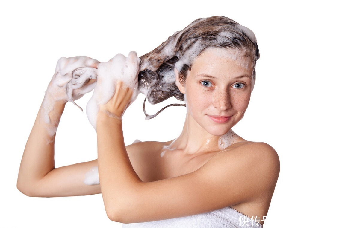 洗发水“固定”一款,还是几款“轮流”用好?怎么用主要看你头皮