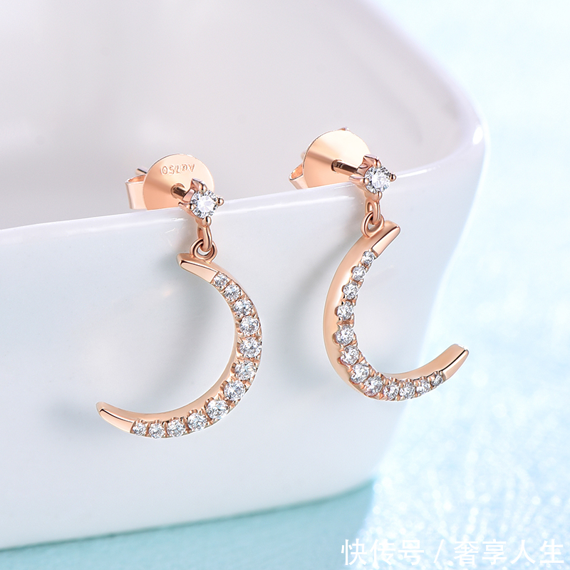 轻奢|日常佩戴“饰品化”轻奢珠宝成主流,珠宝租赁助力你变换佩戴