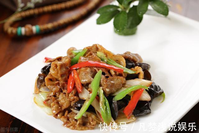 葱爆羊肉|制作葱爆羊肉，是先炒葱还是先炒肉？步骤错了，肉不鲜嫩还很膻