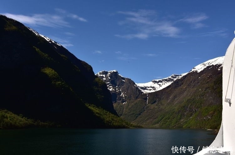 世界上最|雪山“高铁”，峡湾船行，美到窒息