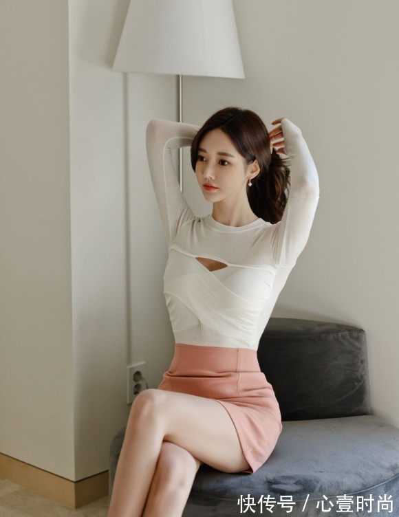 时尚搭配 女神孙允珠的时尚搭配:桃蜜甜橙鸢红钻石镂空包臀裙